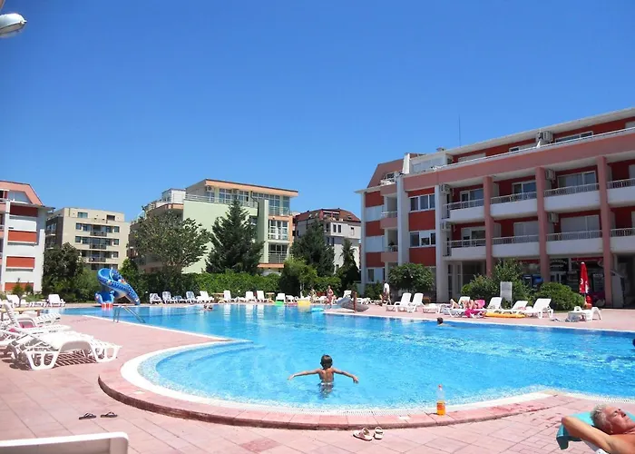 Sunny Private Lägenhet Slăntjev Brjag