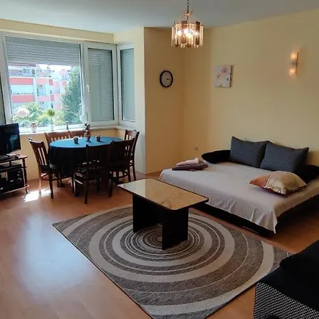 Sunny Private Apartmán Sluneční pobřeží