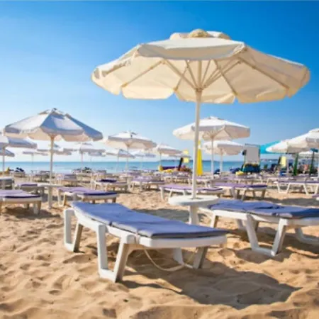 Sunny Private Sluneční pobřeží